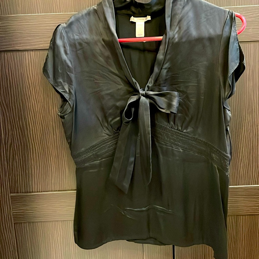 Beautiful 100% Silk blouse with shoulder slits